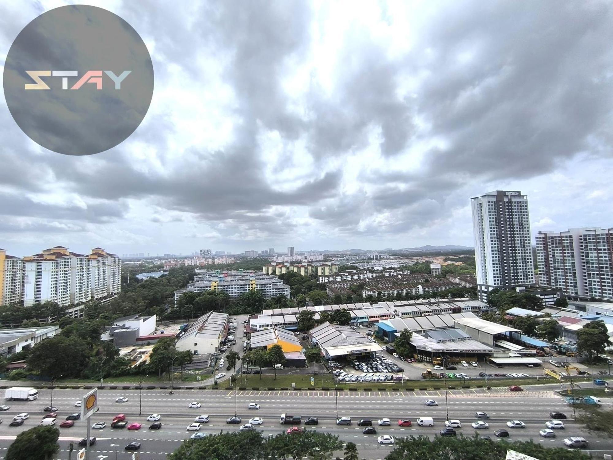 Platino 4Bedrooms Paradigm Mall Netflix By Stay Johor Bahru Exterior photo